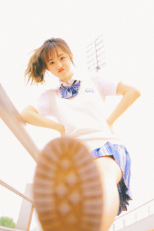 小楼又东风